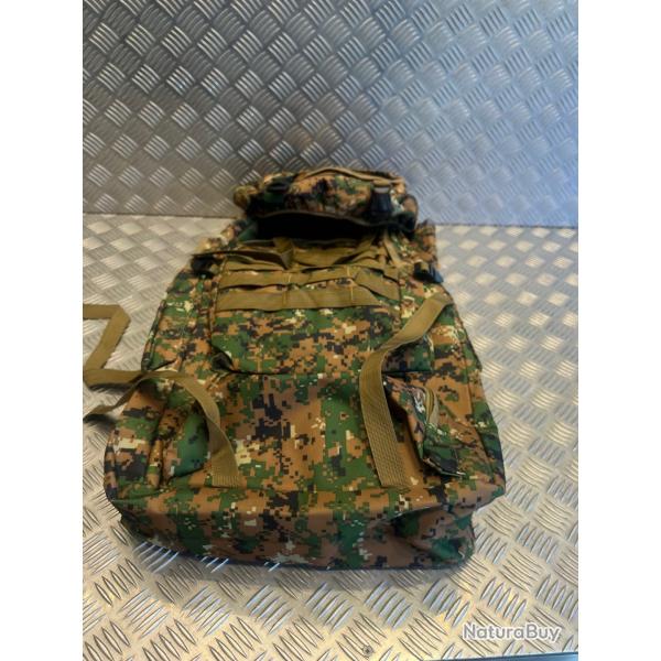 sac a dos randonn�e 80L toile oxford bretelles r�glables multiples poches aventures plein air