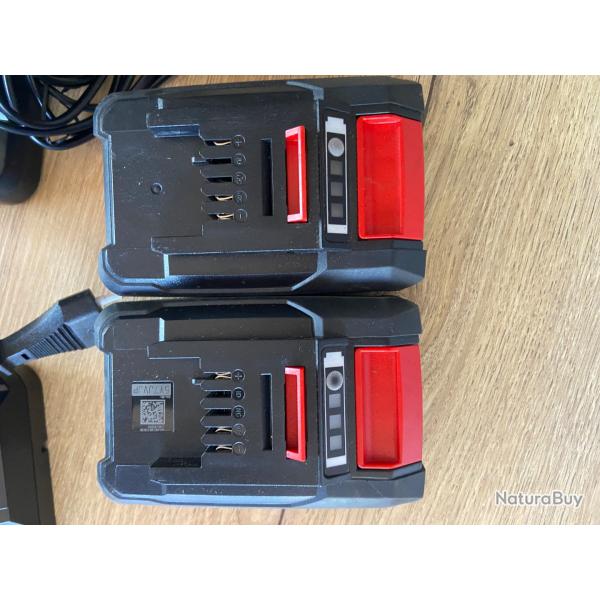 Batterie Einhell avec chargeur. Soit le lot de deux, soit par unit�