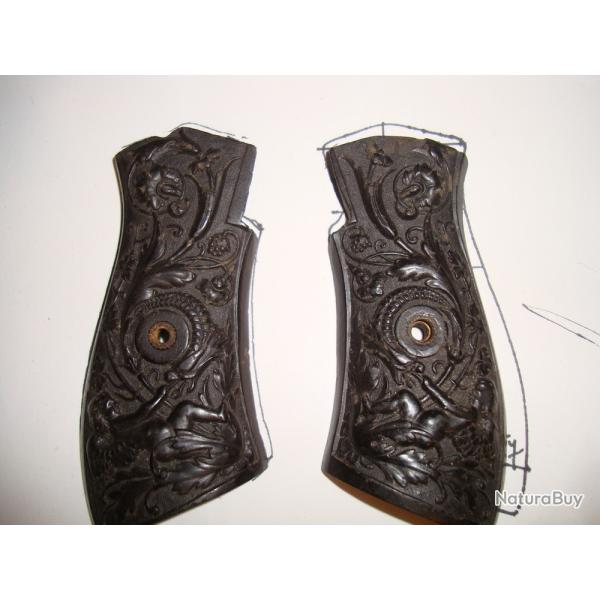 PLAQUETTES POUR REVOLVER ANCIEN VOIR COTES