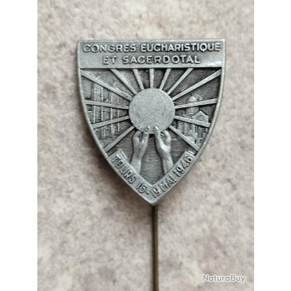 Insigne congr�s eucharistique et sacerdotale Tours 16-19 mai 1946 par Augis- Lyon.Rare.