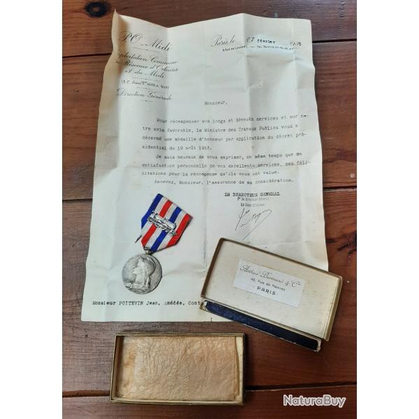 Belle sncf trains avec bo�te ancienne et lettre d'attribution. Beau ruban.