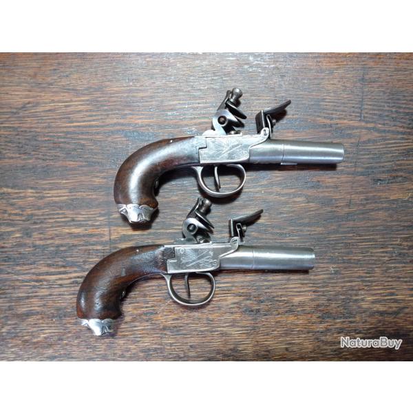 Belle paire de pistolet  silex  coffre - type Queen Ann - balle force cal 10,5 mm - TBE