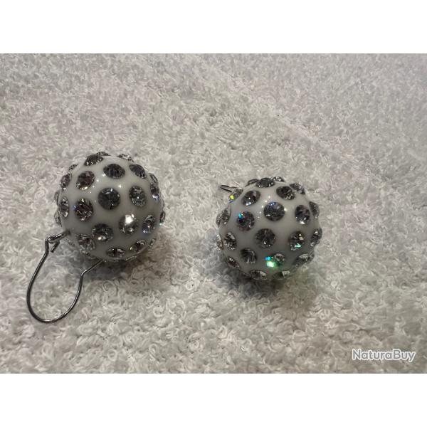 boucles d oreilles cristaluna pinjata acrylique blanc avec swarovski cristal neuf 300 505 00