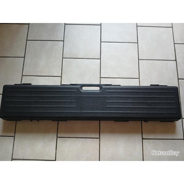 Mallette d'occasion en bon �tat pour carabine