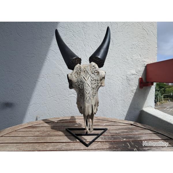 Crne de chvre sculpt sur socle #2