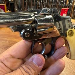 smith and wesson snubnose calibre 32 sw