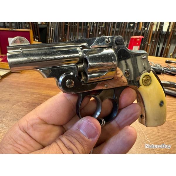 smith and wesson snubnose calibre 32 sw