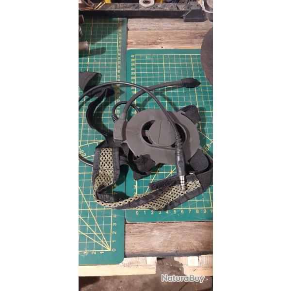 Casque type bowman airsoft Sangles fatigu�es.