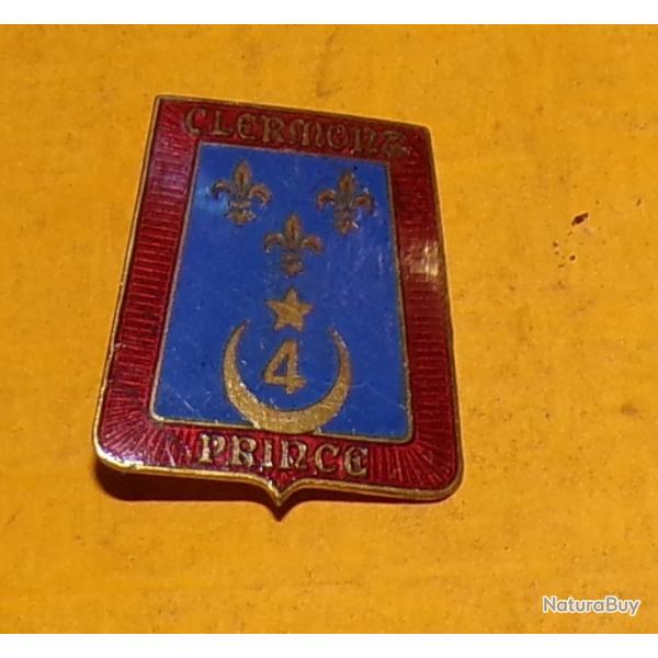 4� Chasseurs, Clermont Prince, �mail bleu, guilloch�, 2 bol�ros grav�s, �cu bordure rouge fond bleu