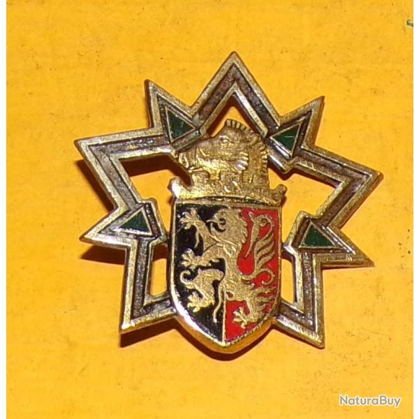 3� R�giment du G�nie, hure dor�e, guilloch�, pointes vert fonc� , �cu noir rouge lion dor� hure cour