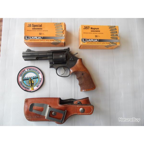 SMITH & WESSON 586 GIGN
