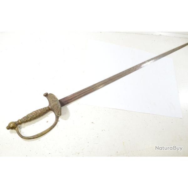 Ancien pe officier administration  restaurer. Mauvais tat