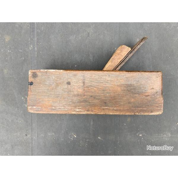 ancien rabot en bois