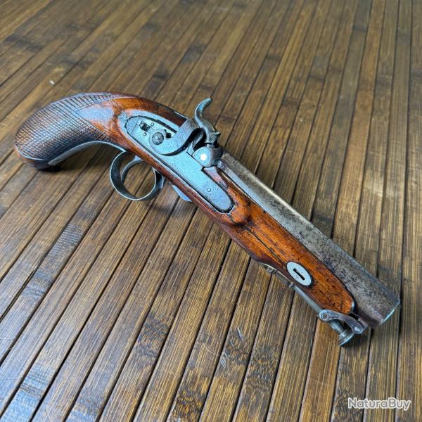 PISTOLET D'OFFICIER A SILEX PASS� A PERCUSSION CROCHET DE CEINTURE