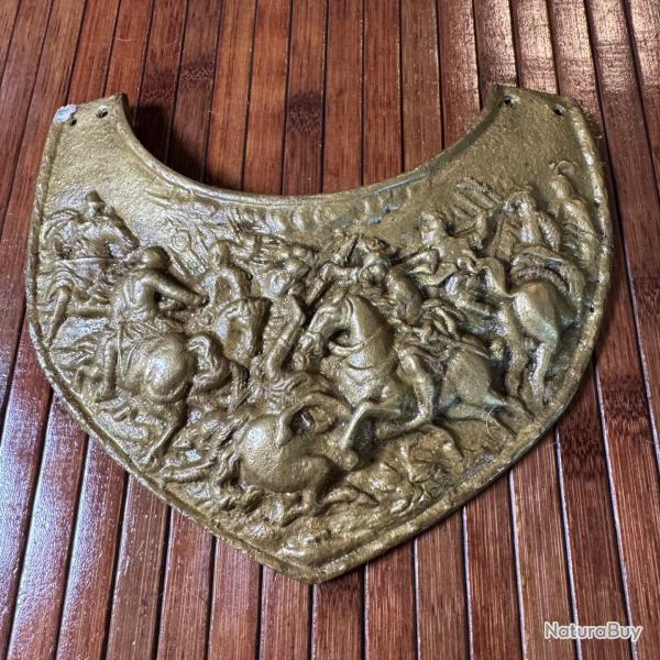 HAUSSE DE COL EN BRONZE A SC�NE DE BATAILLE M�DI�VALE �POQUE VIOLLET LE DUC XlX �me