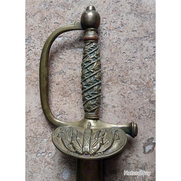 pe de brigadier et sous-officier de gendarmerie Mle 1853-1872 avec son fourreau. TBE