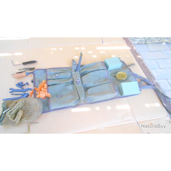 sacoche d entretien pour MG53 , idem MG42 , yougoslave ; complete