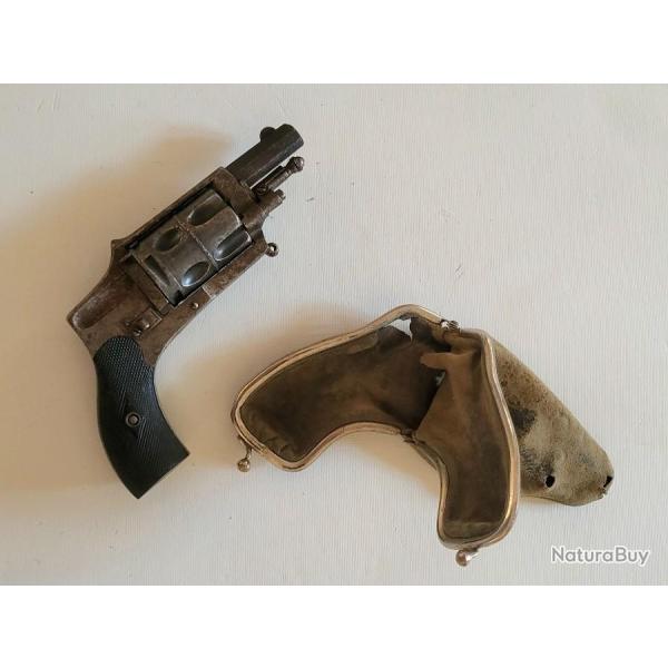 Rvolver Vlodog Cal 6mm Hammerless avec tui porte-monnaie