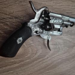 Magnifique Revolver 7 mm
