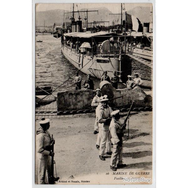 CPA - MARINE DE GUERRE - Fusiliers en exercice  N�3922