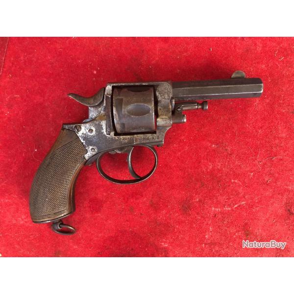 TRES BON REVOLVER TYPE WEBLEY CAL 320 PERCUTION CENTRALE