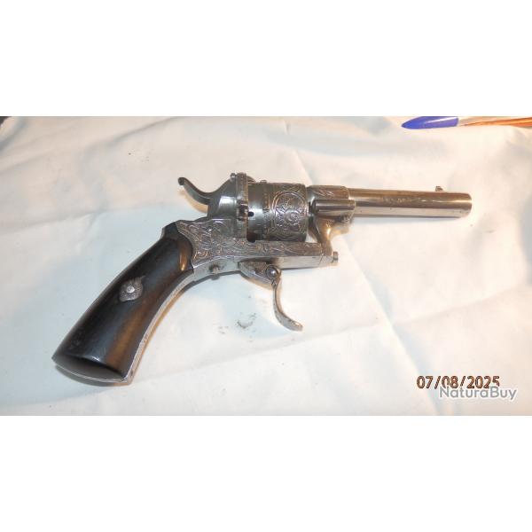 VENDS BEAU REVOLVER A BROCHE 7MM