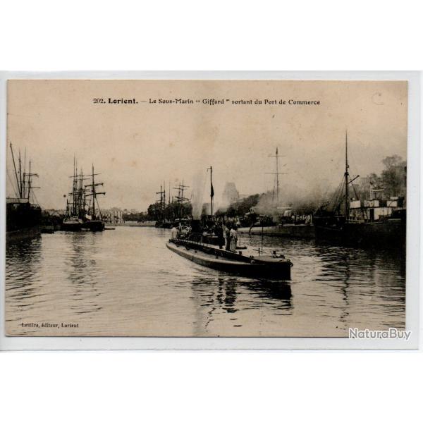 CPA- Marine de Guerre - Le Sous Marin " Giffard " sortant du Port de Commerce N�4025