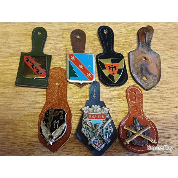 Lot de 6 pucelles / insignes militaires artillerie et arm�e de l'air