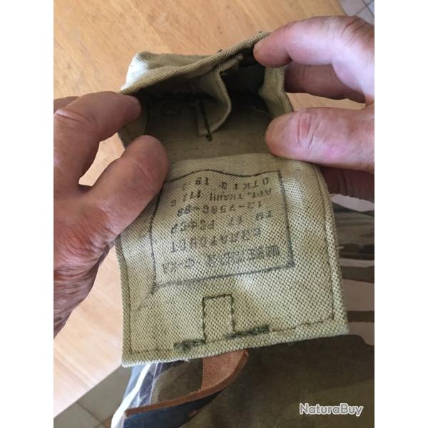 pochette urss pour 2 grenades, en toile ,2 places , idem WW2