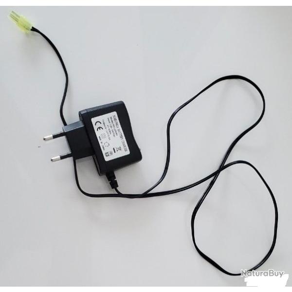 Chargeur NiMH NiCd mini tamiya airsoft modelisme