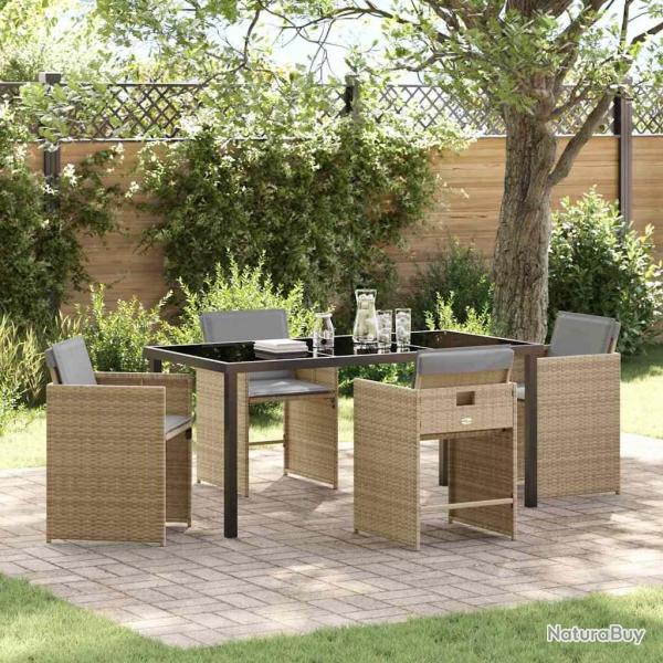 Set de salle � manger de jardin 5 pi�ces avec coussins en poly rotin beige.