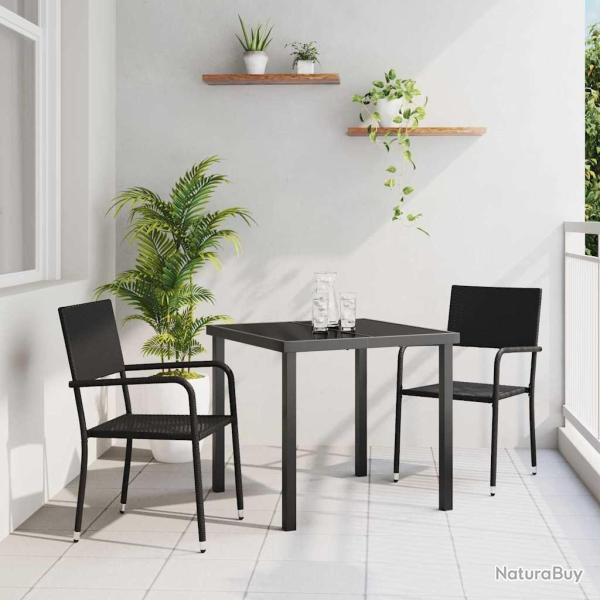 Ensemble de 3 meubles de jardin en poly rattan noir.