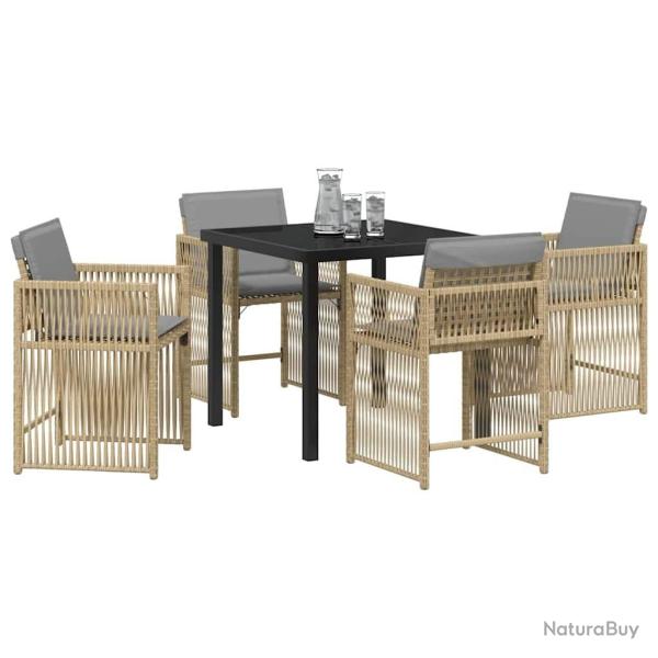 Ensemble de salle � manger de jardin 5 pi�ces avec des coussins en rotin synth�tique beige.