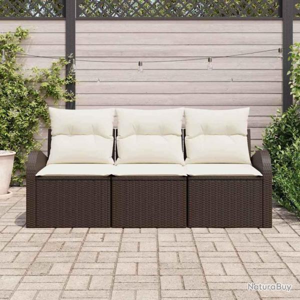 Canap� de jardin 3 pi�ces avec coussins marron en poly rotin.
