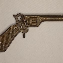 Pistolet jouet ancien en t&ocirc;le P.F. Paris vintage 30/40 n&deg;10