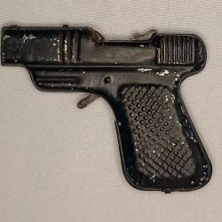 Pistolet jouet ancien en t&ocirc;le vintage 50/60 n&deg;11