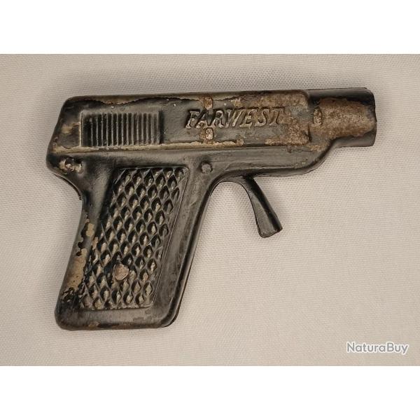 Pistolet jouet � bouchon FARWEST en t�le vintage 50/60 n�15