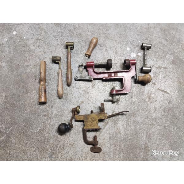 Sertisseurs, bourroir et dosettes plus un autre sertisseur