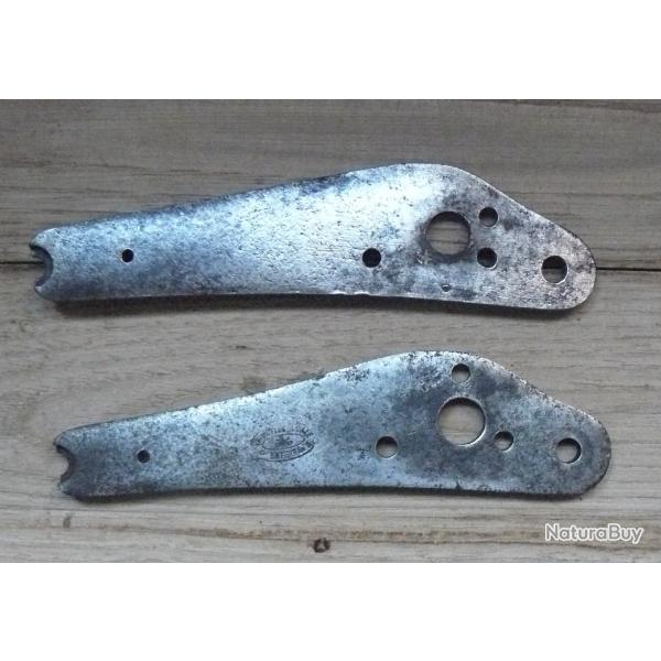 Deux platines du mod�le 1842