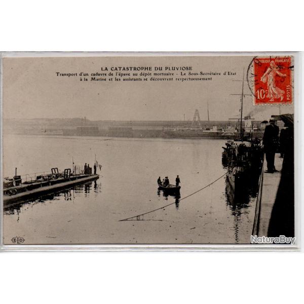 CPA -MARINE DE GUERRE - LA CATASTROPHE DU PLUVIOSE Transport d'un cadavre de l'�pave au d�p�t N�1088