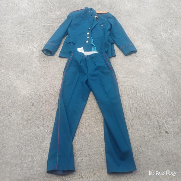 Uniforme tenu veste + pantalon de l armee sovietique militaire