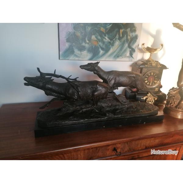 Sculpture en bronze Maximilien Fiot "Cerf Et Biche"