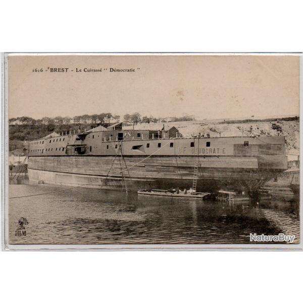 CPA - Marine de Guerre  - BREST - Le Cuirasse " D�mocratie "   N�1108