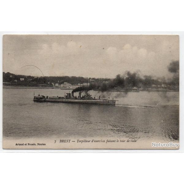 CPA - Marine de Guerre  - BREST Torpilleur d'exercice faisant le tour de rade N�1114
