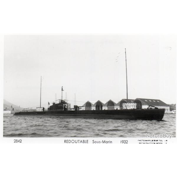 CPA - Marine de Guerre - " REDOUTABLE " Sous-Marin 1932 N�1124