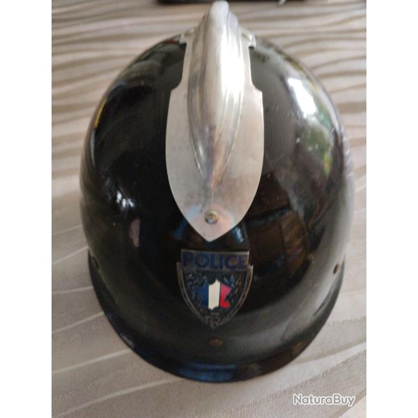 Casque de police ancien annes 60