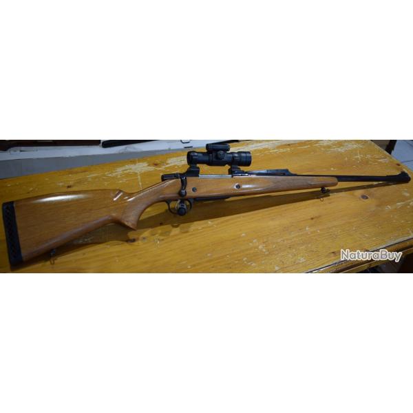 carabine a verrou CZ 550 medium , 300 Win Mag canon 55cm aimpont 7000sc bon etat