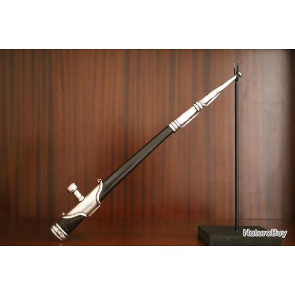 Pipe en corne et argent - Himalaya, Mongolie ou Tibet, 19�me si�cle