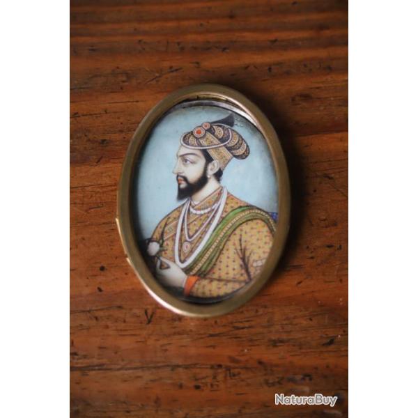 Miniature indienne sur ivoire en repr�sentation de l'empereur Sh�h Jah�n - Inde 19�me si�cle