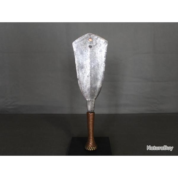 Beau couteau dit basakpwa - Congo, Centrafrique , Yakoma, Sango, Ngbandi... 1�re moiti�  20�me si�cl